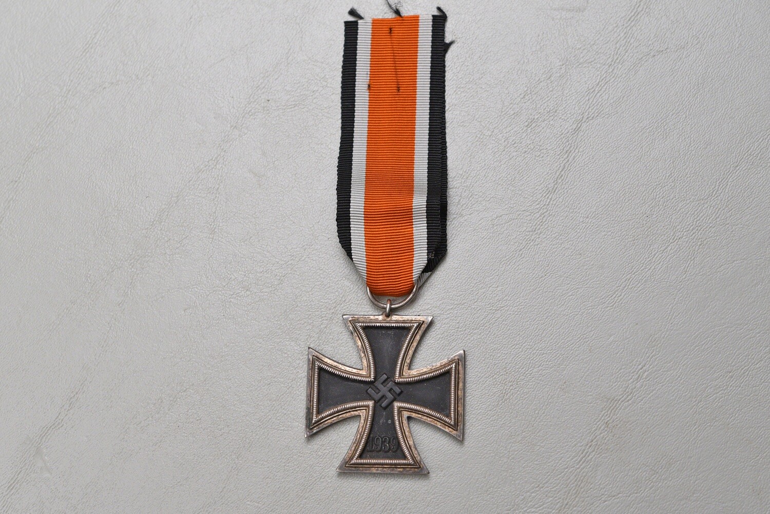 WWII GERMAN IRON CROSS 2nd CLASS