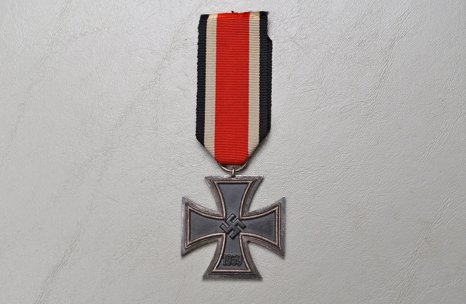 WWII GERMAN IRON CROSS 2nd CLASS