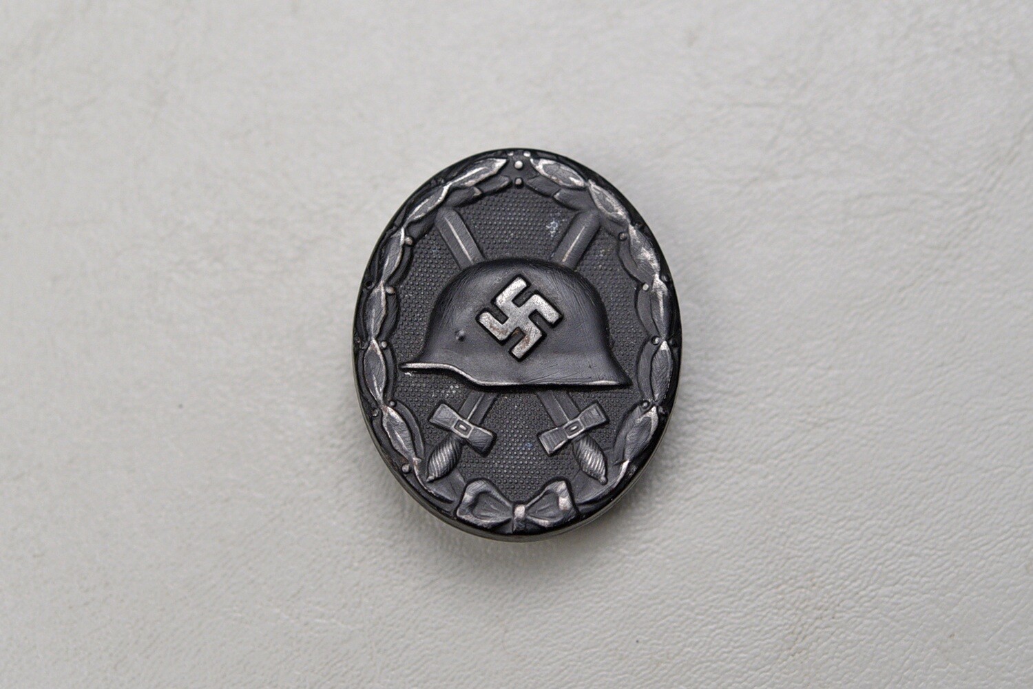 WWII GERMAN MODEL 1939 BLACK WOUND BADGE