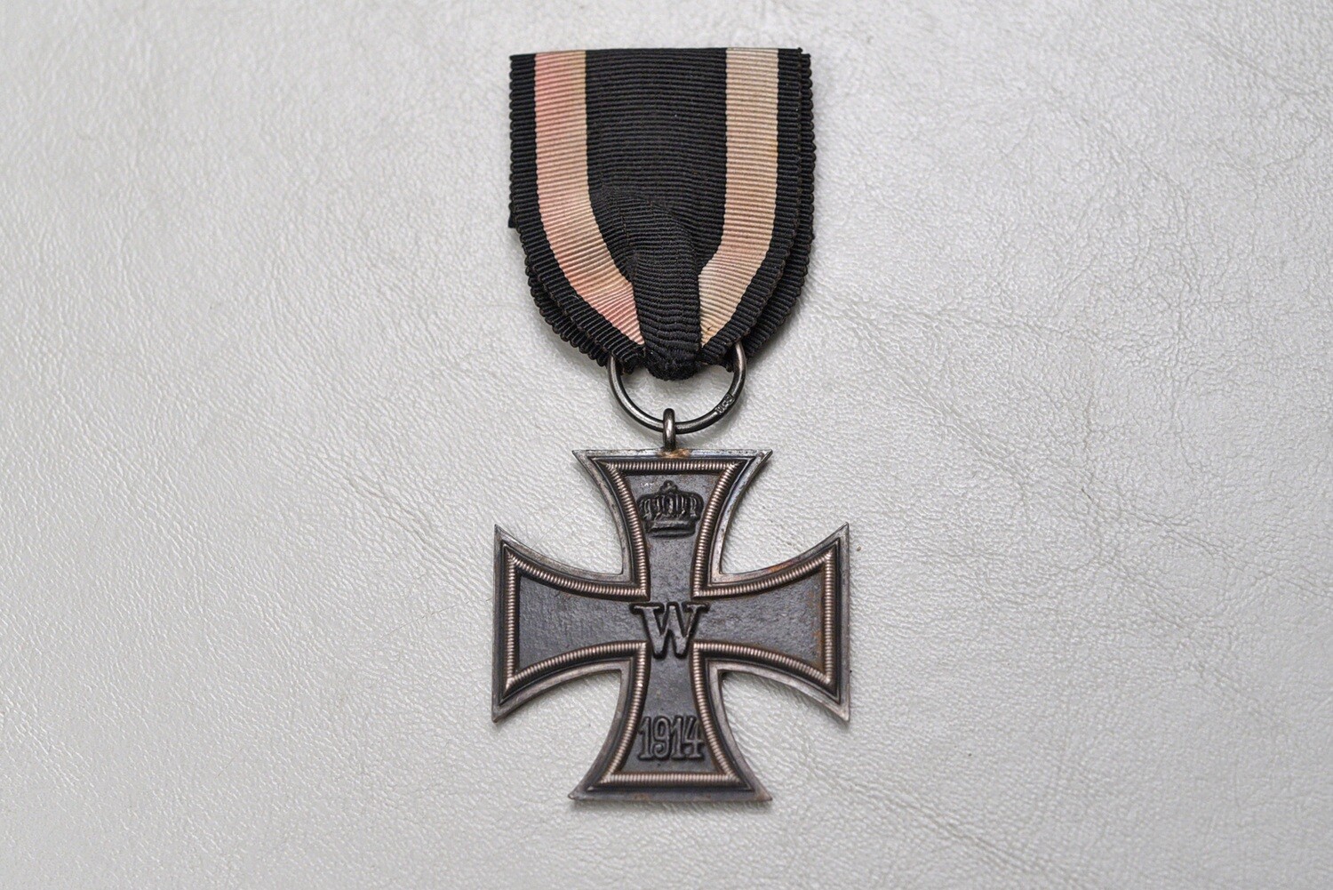 WWI GERMAN PRUSSIAN IRON CROSS 2nd CLASS ON ORIGINAL RIBBON - MARKED &#39;S-W&#39;
