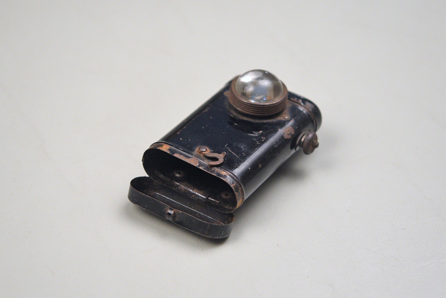 WWI GERMAN FIELD FLASHLIGHT – DRGM MARKED