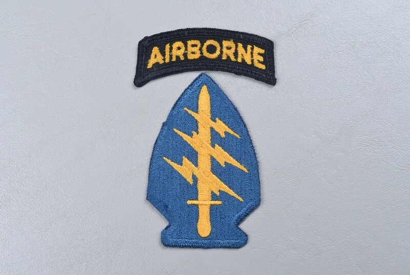VIETNAM WAR SPECIAL FORCES SHOULDER PATCH w/BLACK 'AIRBORNE' ARC VIETNAM WAR SPECIAL FORCES SHOULDER PATCH w/BLACK 'AIRBORNE' ARC