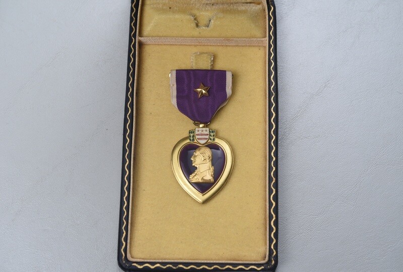 VIETNAM U.S. MARINE CORPS PURPLE HEART TO SHOT DOWN KHE SAHN KIA