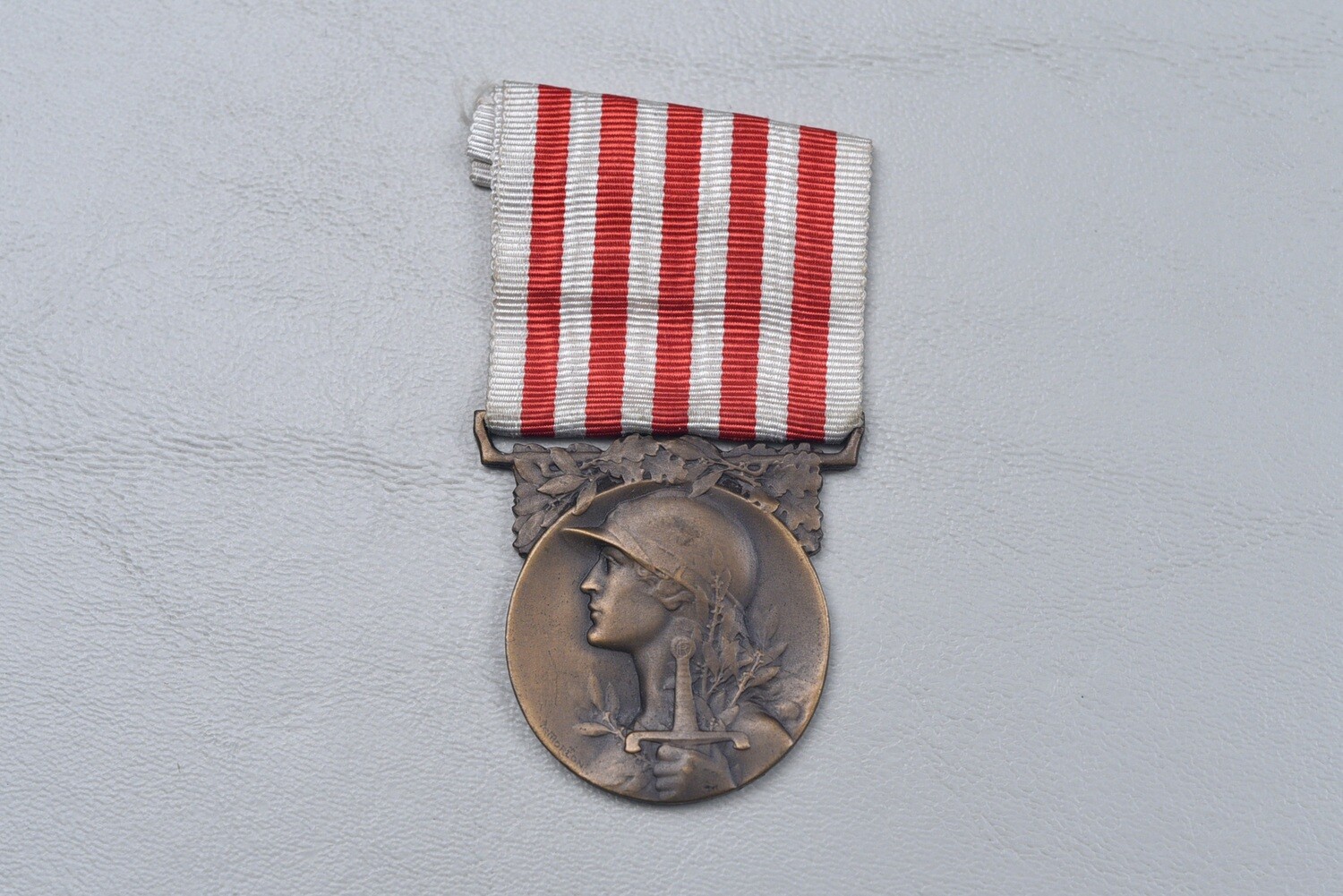 WWI FRENCH 1914-1918 WAR MEDAL