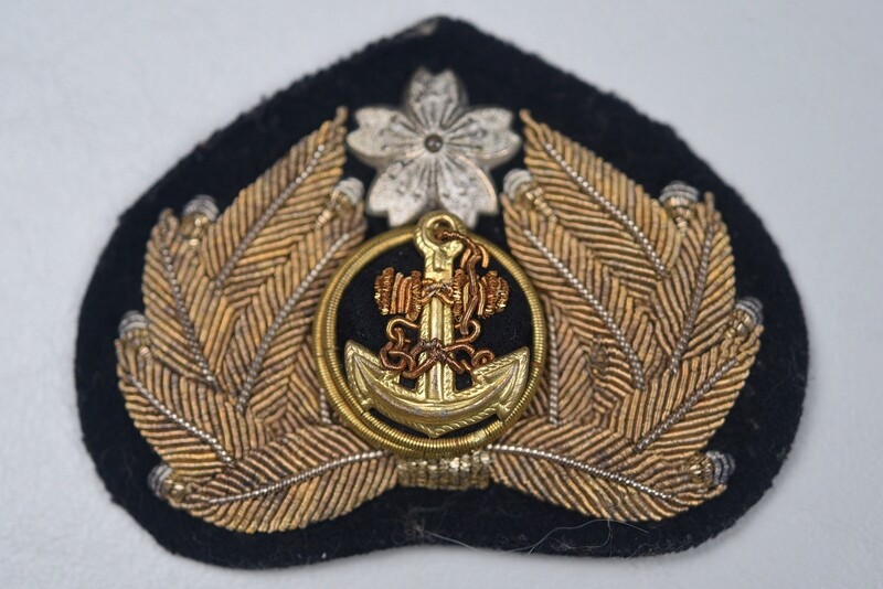 WWII JAPANESE NAVAL OFFICERS VISOR CAP INSIGNIA – HAND EMBROIDERED