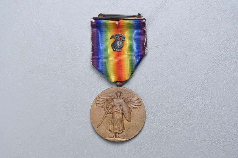 WWI U.S. VICTORY MEDAL w/ MARINE CORPS EAGLE, GLOBE &amp; ANCHOR
