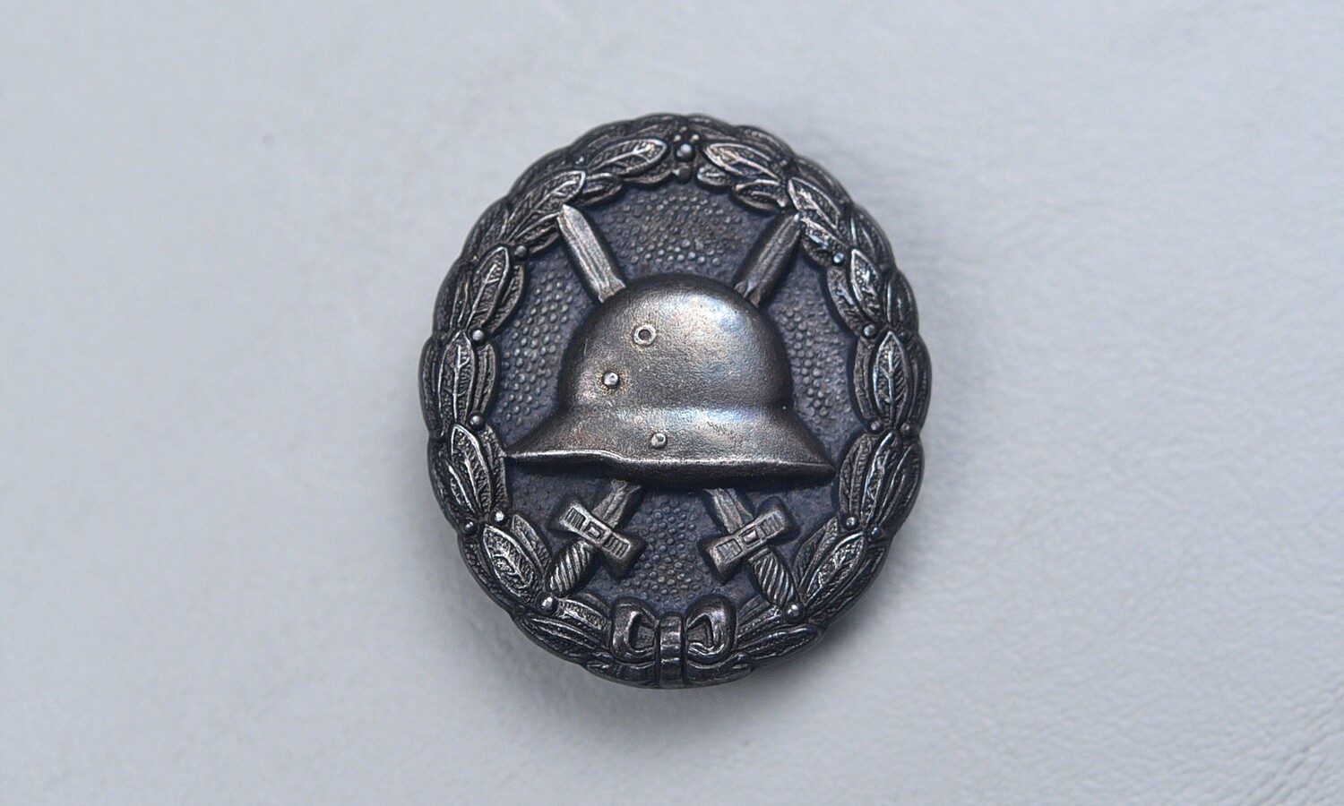 WWI GERMAN M1918 BLACK WOUND BADGE