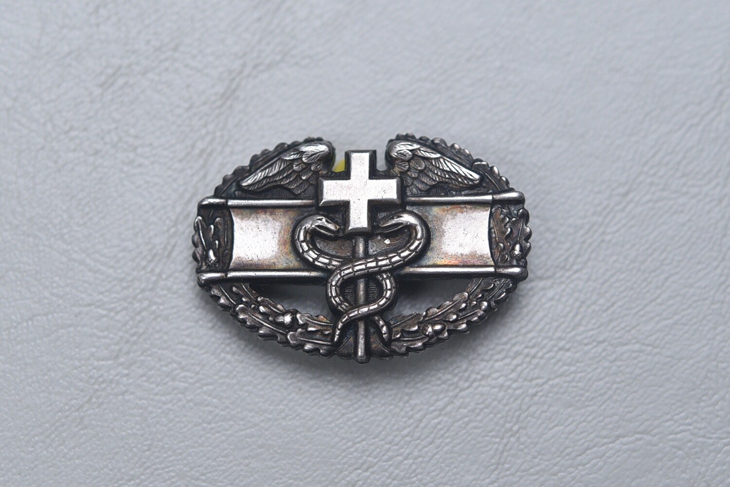 WWII U.S. COMBAT MEDIC BADGE - STERLING