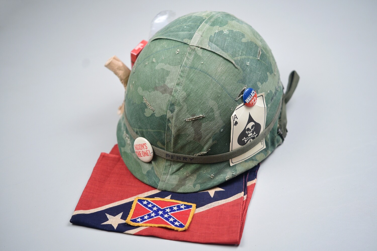 VIETNAM WAR U.S. M1 HELMET w/MITCHELL TWILL CAMOUFLAGE COVER - DATED 1965 w/EXTRAS