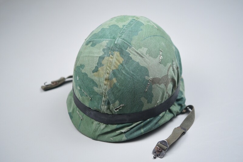 VIETNAM WAR U.S. M1 HELMET w/MITCHELL TWILL CAMO COVER - DATED 1965 & INNER TUBE BAND VIETNAM WAR U.S. M1 HELMET w/MITCHELL TWILL CAMO COVER - DATED 1965 & INNER TUBE BAND