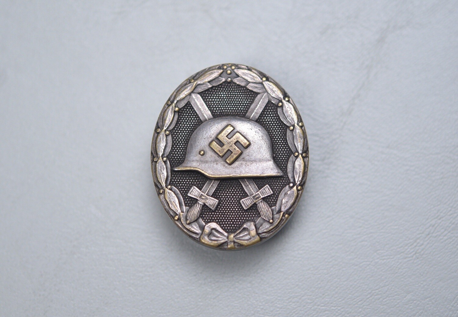 WWII GERMAN SILVER WOUND BADGE MARKED &#39;30&#39;