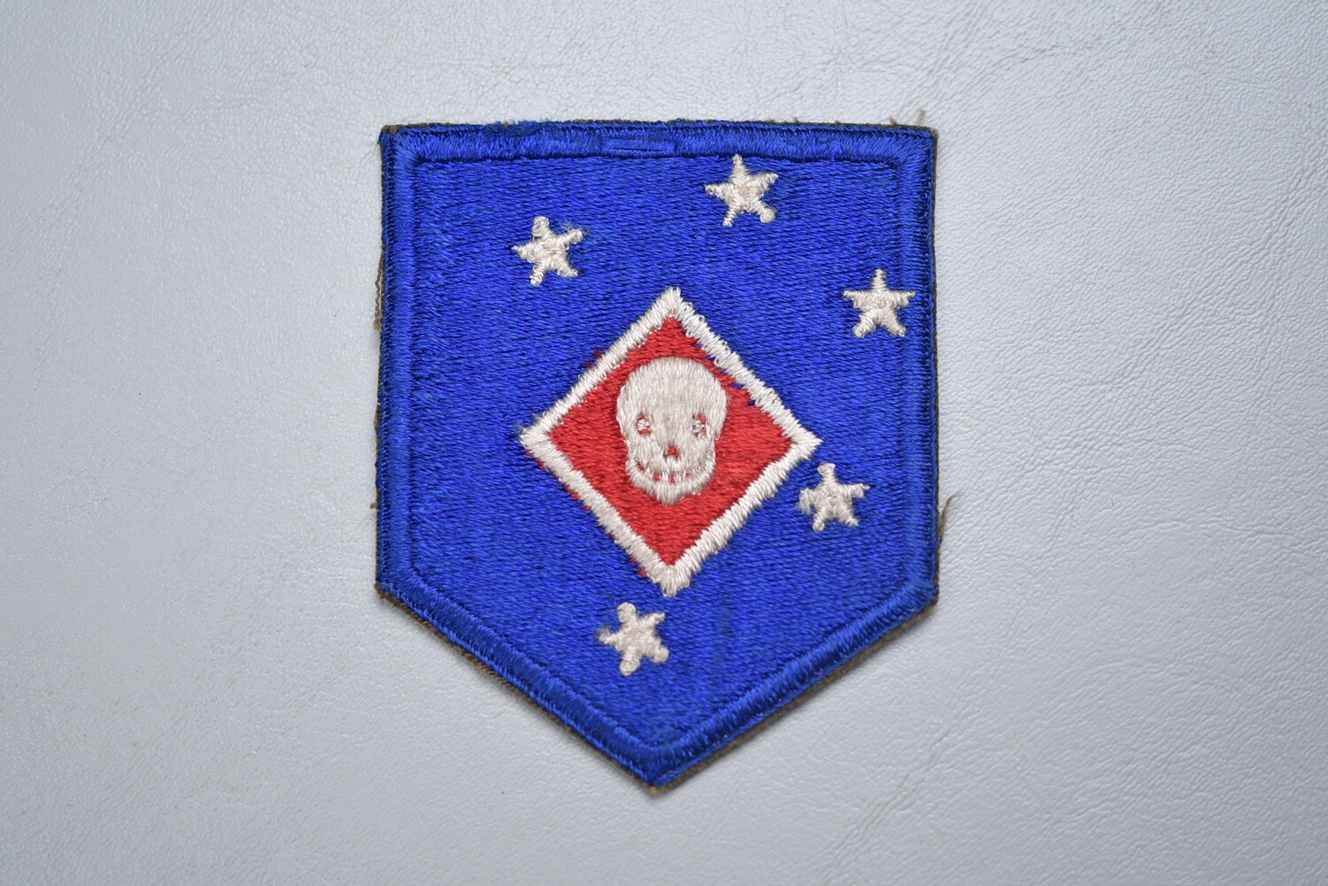 WWII U.S. MARINE RAIDER PATCH - WHITE BOBBIN THREAD BACK