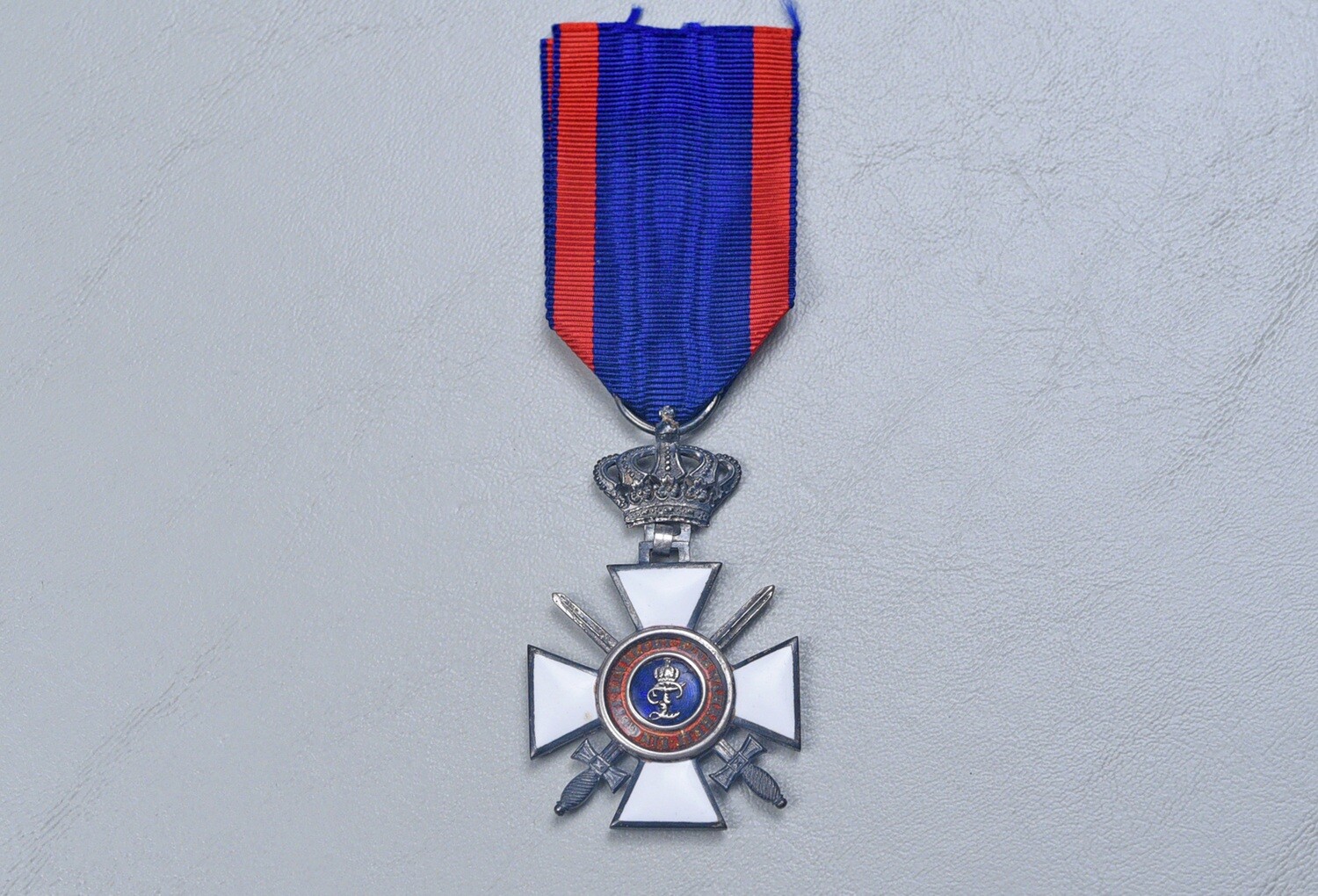 WWI GERMAN OLDENBURG HOUSE AND MERIT ORDER OF DUKE PETER FREDERICK LOUIS, KNIGHT 2nd CLASS