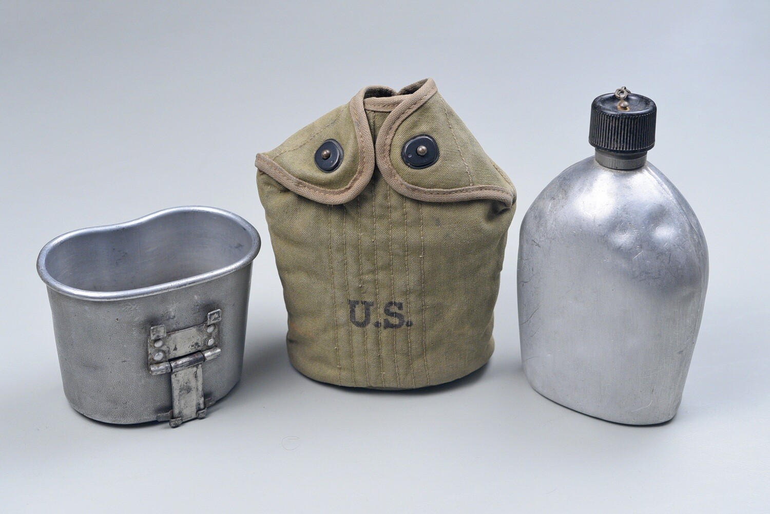 WWII U.S. M1910 CANTEEN, CUP, AND COVER – EARLY 1941-42 DATED