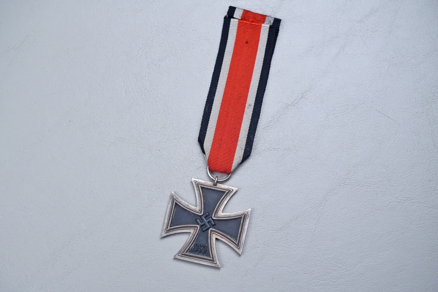 WWII GERMAN 1939 IRON CROSS ON ORIGINAL RIBBON