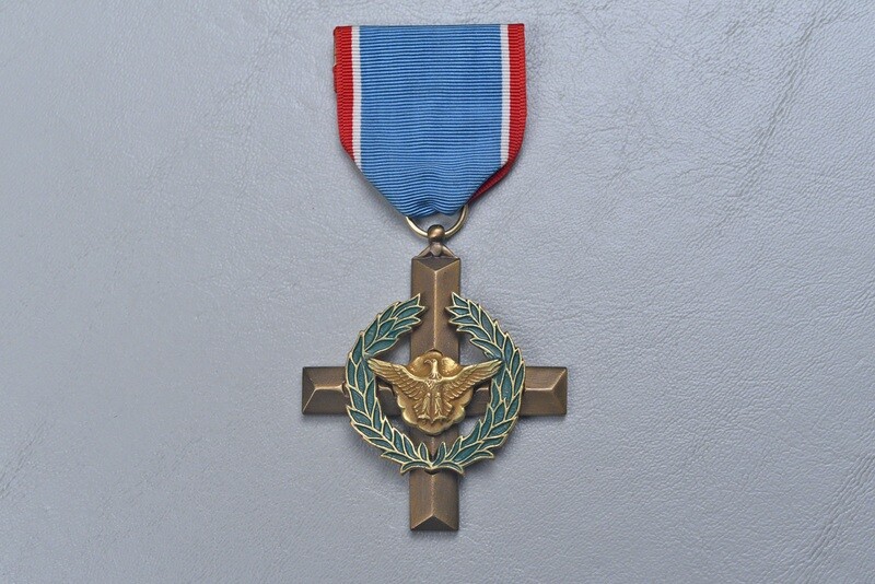 VIETNAM WAR U.S. AIR FORCE CROSS – PERIOD ISSUE VIETNAM WAR U.S. AIR FORCE CROSS – PERIOD ISSUE