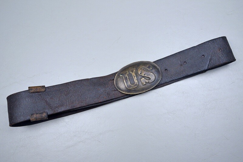 CIVIL WAR U.S. OVAL BELT BUCKLE ON BLACK LEATHER BELT w/BRASS KEEPER