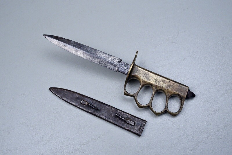 WWI U.S. MODEL 1918 TRENCH KNIFE - FRENCH-MADE