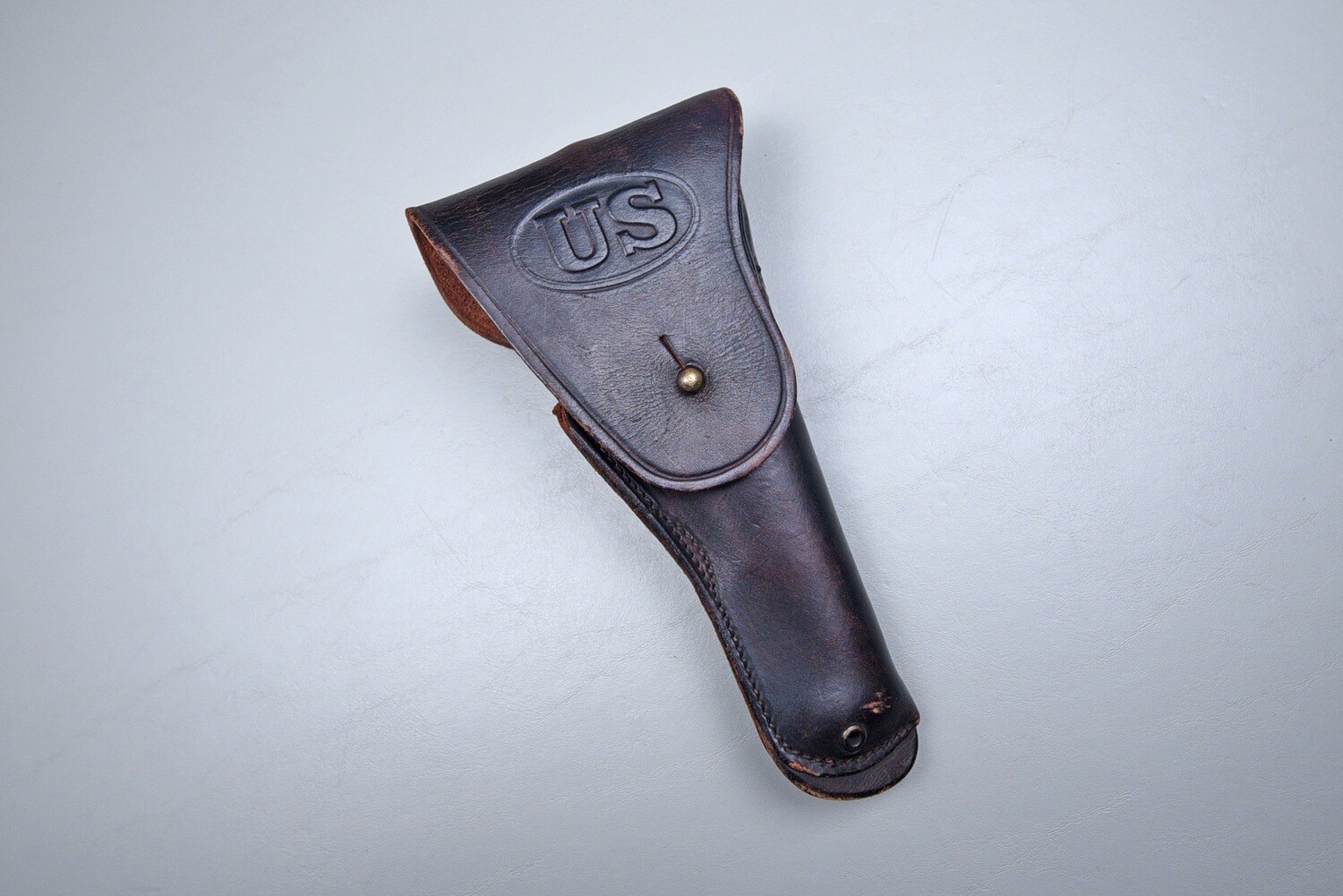 WWII U.S. MODEL 1911 .45 CALIBER PISTOL HOLSTER BY SEARS DATED 1942