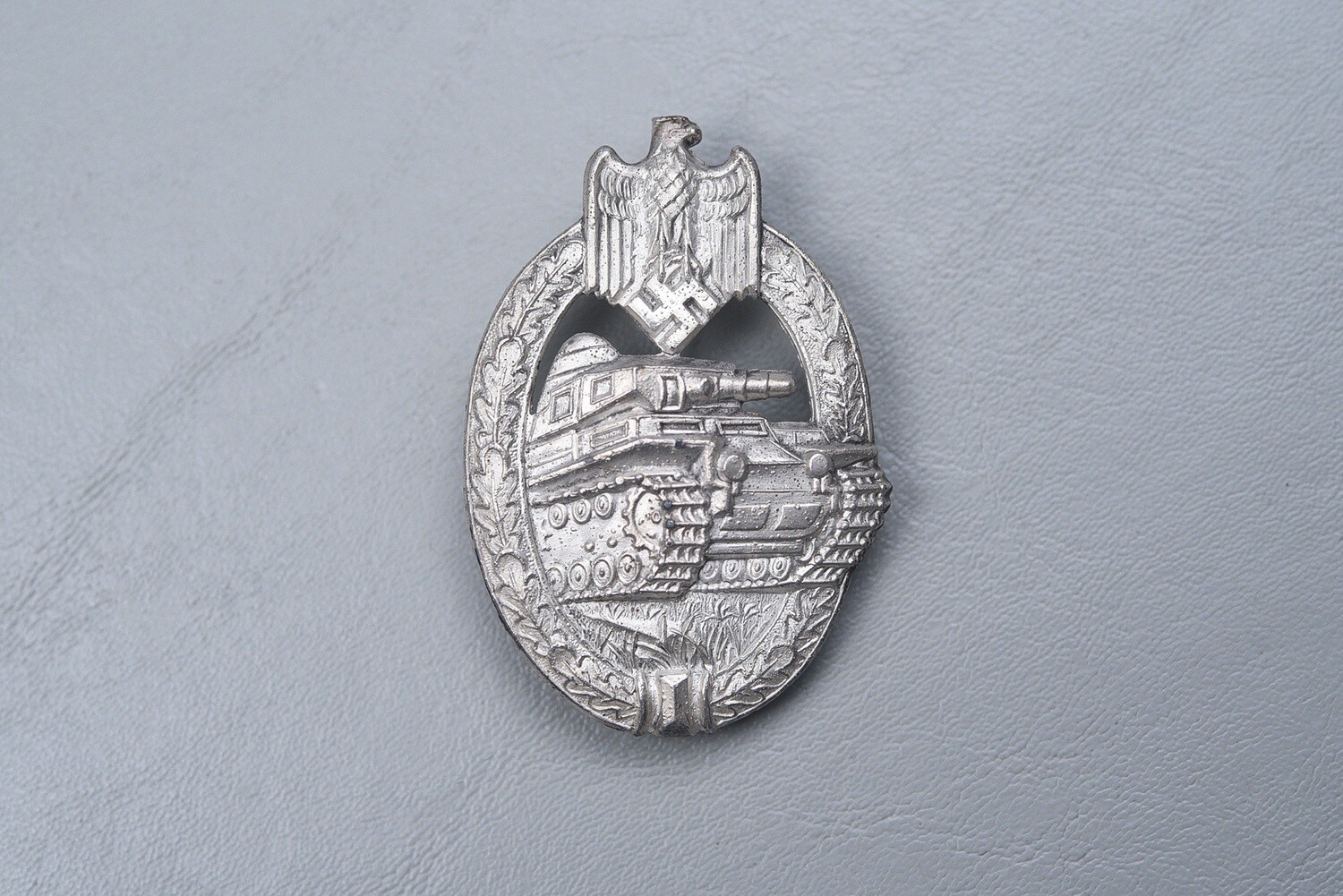 WWII GERMAN PANZER ASSAULT BADGE w/FULL SILVER FINISH BY ADOLF SCHOLZE, GABLONZ