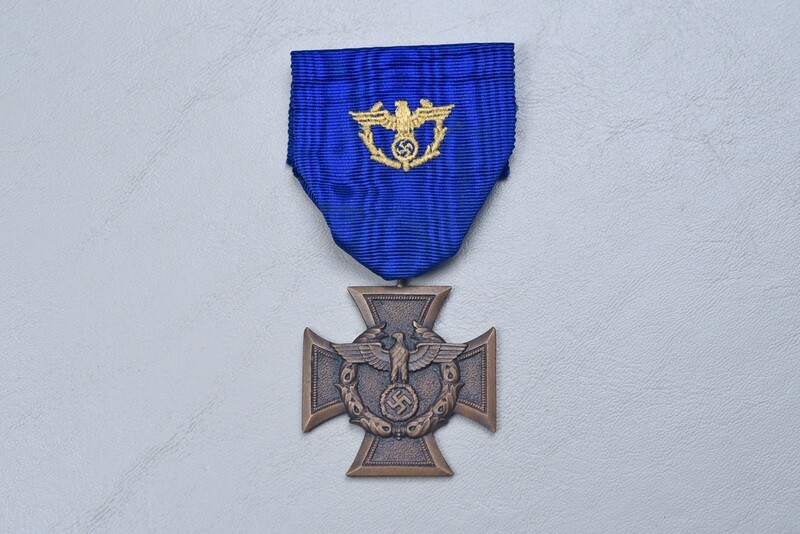 WWII GERMAN CUSTOMS AND BORDER PROTECTION SERVICE CROSS