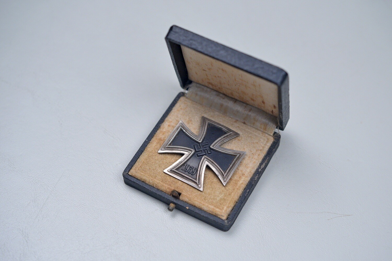 WWII GERMAN 1939 IRON CROSS 1st CLASS – CASED &amp; VAULTED