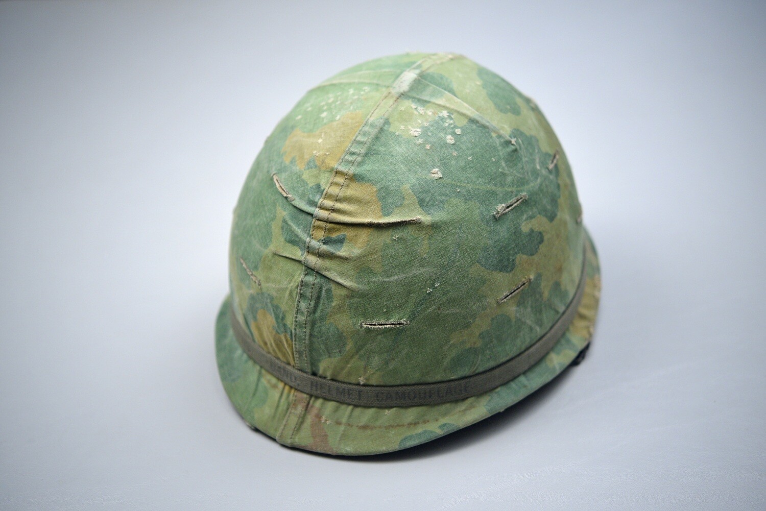 VIETNAM WAR M1 STEEL HELMET w/MITCHELL CAMOUFLAGE COVER - COMPLETE