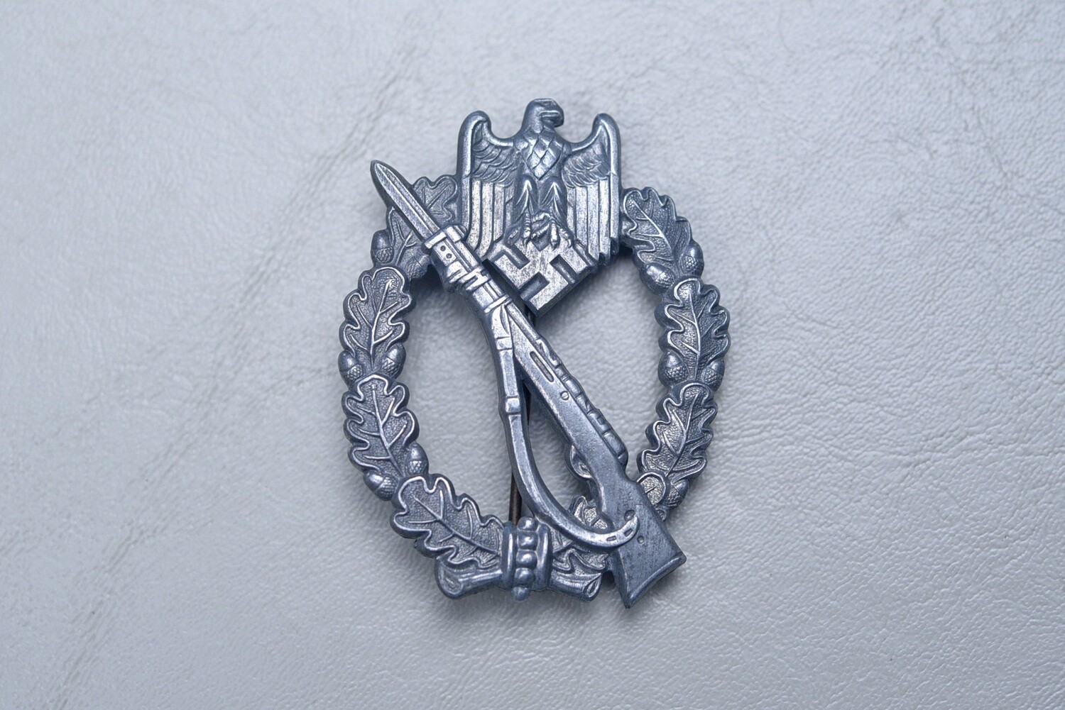 WWII GERMAN INFANTRY ASSAULT BADGE IN SILVER