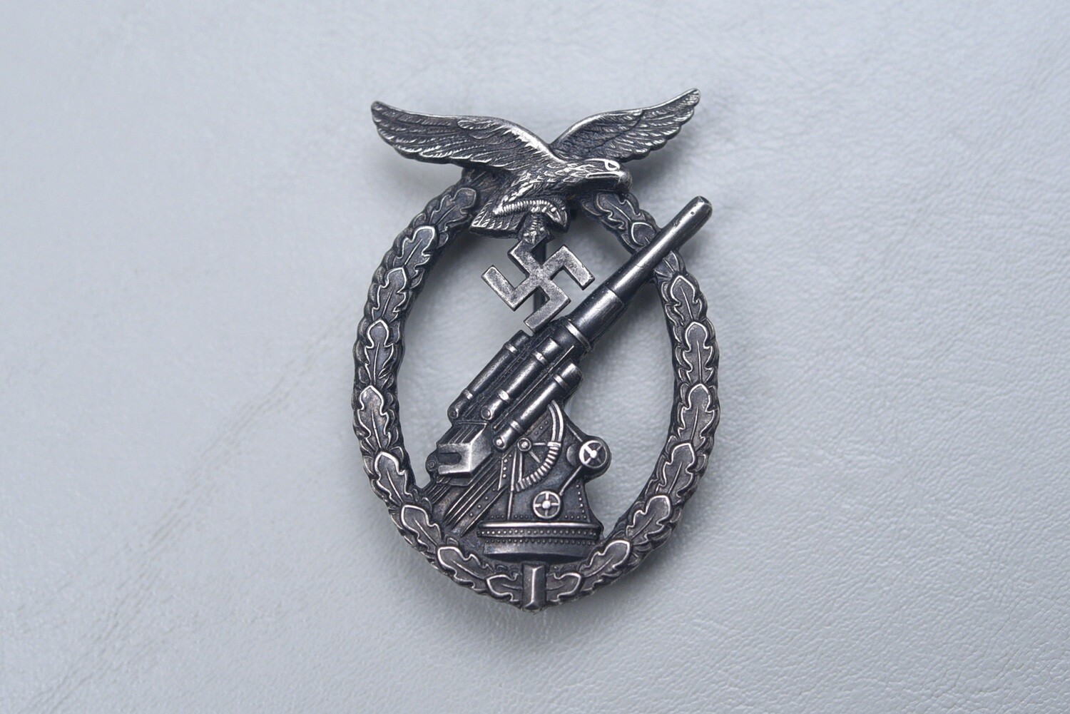 WWII GERMAN LUFTWAFFE FLAK BADGE BY WERNSTEIN