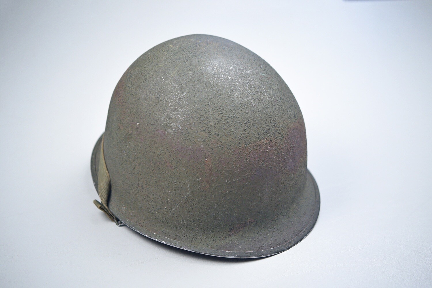 WWII U.S. M1 STEEL HELMET w/LINER