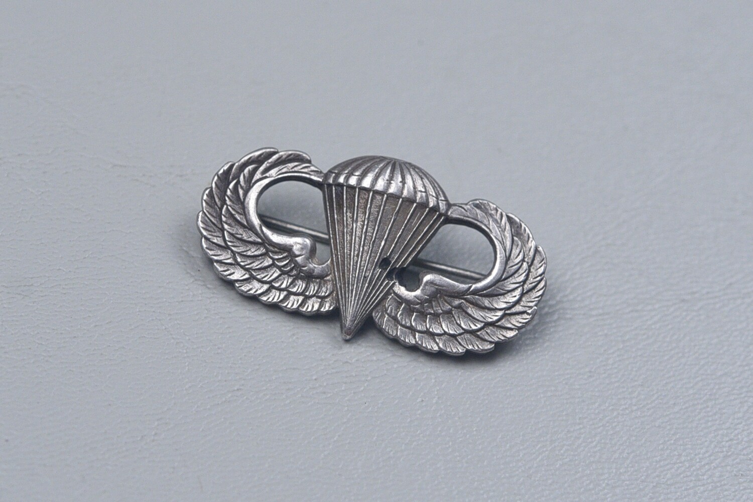 Post-WWII/KOREAN WAR U.S. PARATROOPER JUMP WINGS BY KEYSTONE