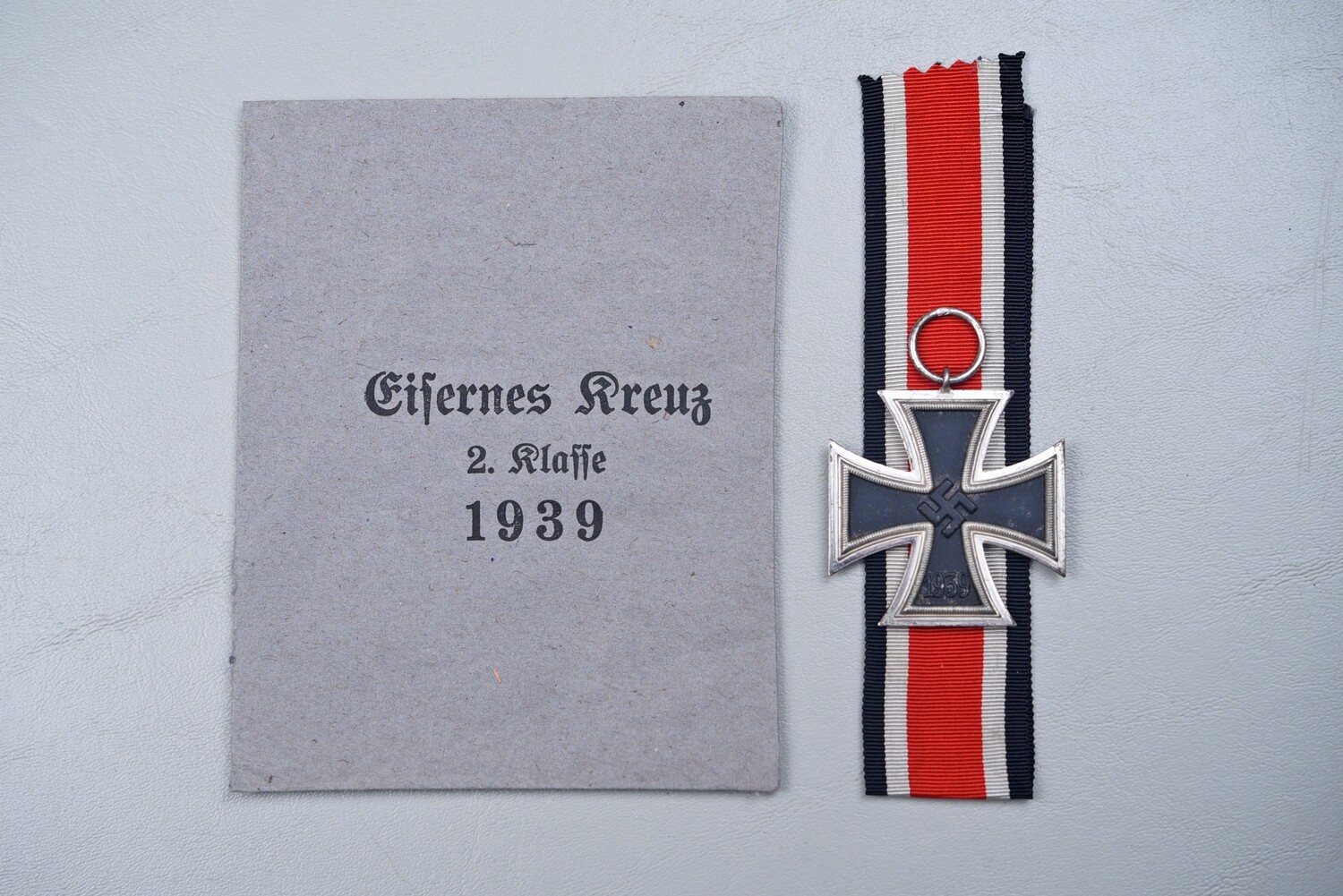 WWII GERMAN 1939 IRON CROSS 2nd CLASS IN PACKET BY WILHELM DEUMER - MINT