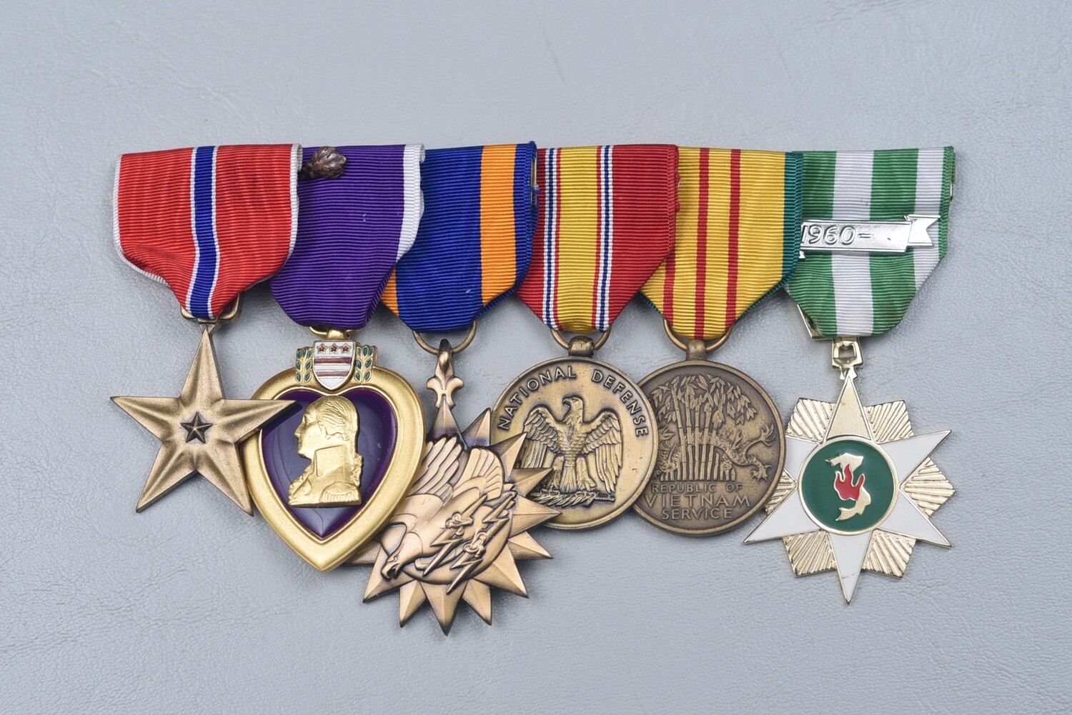 VIETNAM WAR U.S. BRONZE STAR/PURPLE HEART MEDAL GROUP - NAMED