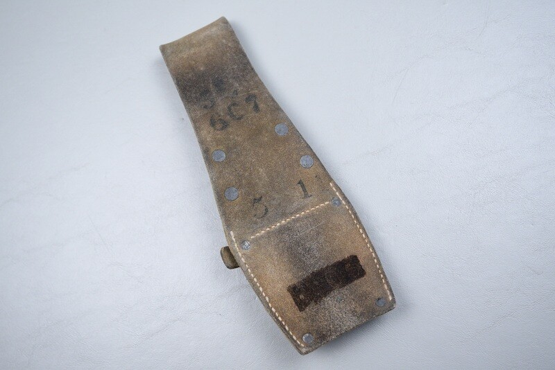 BRITISH VICTORIAN WHITE BUFF LEATHER BAYONET FROG - UNIT MARKED