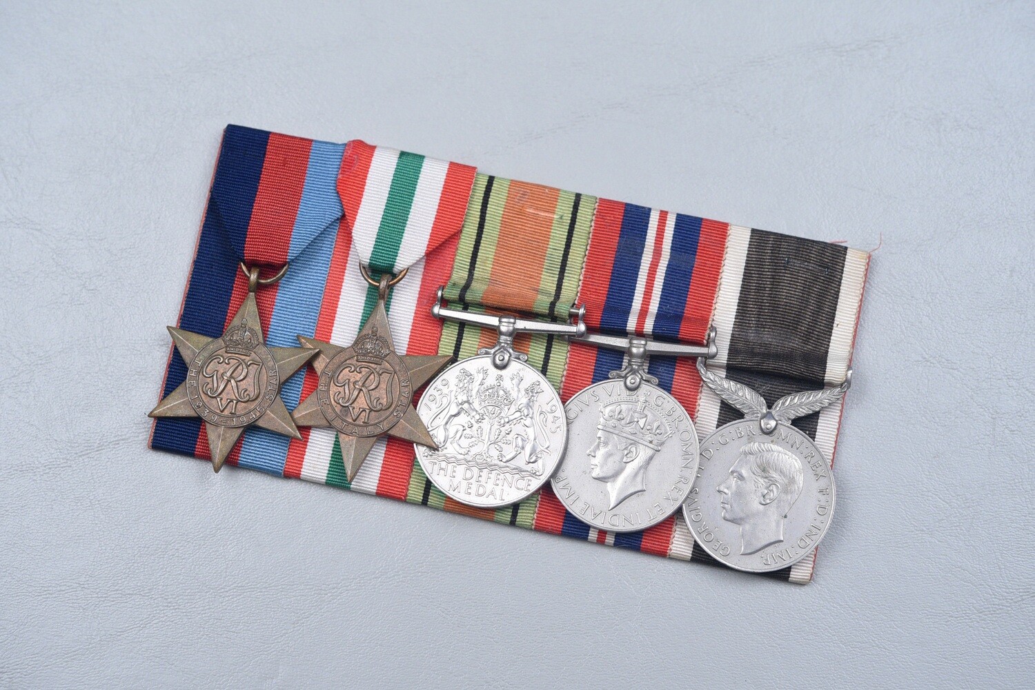 WWII BRITISH/NEW ZEALAND 5-PLACE MEDAL BAR
