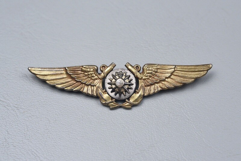 WWII U.S. NAVY NAVIGATOR WING BY H&H - PINBACK, STERLING