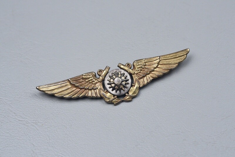 WWII U.S. NAVY NAVIGATOR WING BY H&amp;H - PINBACK, STERLING