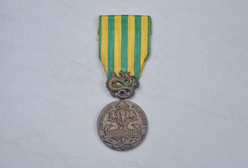 FRENCH PRE-VIETNAM ERA INDOCHINA CAMPAIGN MEDAL FRENCH PRE-VIETNAM ERA INDOCHINA CAMPAIGN MEDAL