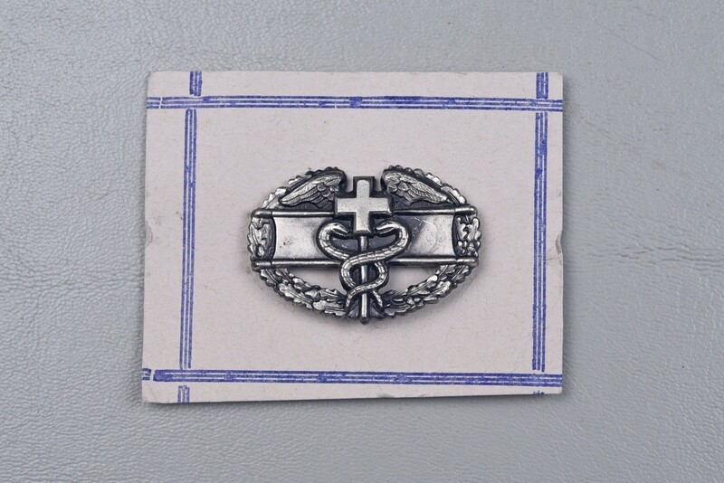 WWII U.S. Combat Medic Badge on Manufacturer's Card WWII U.S. Combat Medic Badge on Manufacturer's Card