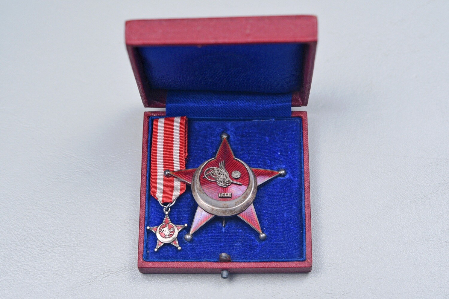 WWI GERMAN TURKISH ORDER OF THE IRON CRESCENT (GALIPOLLI STAR) w/MINIATURE IN CASE
