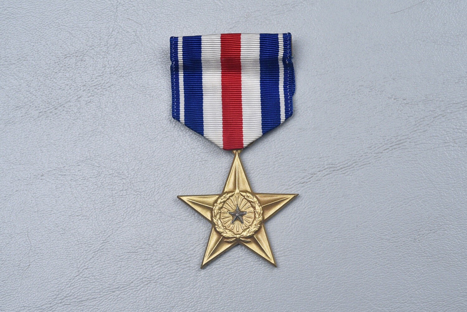 WWII U.S. SILVER STAR MEDAL - WRAP BROACH &amp; NUMBERED