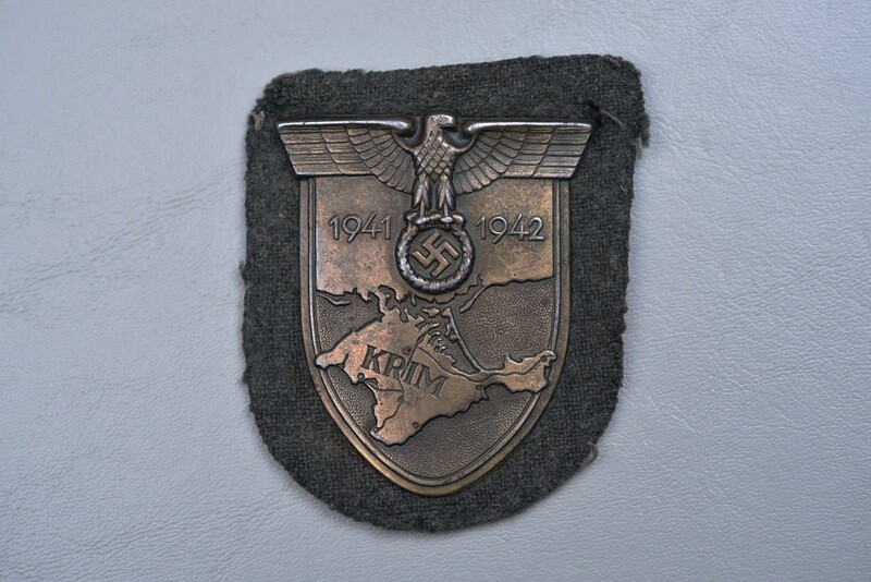 WWII GERMAN KRIM CAMPAIGN SHIELD ON ARMY BACKING