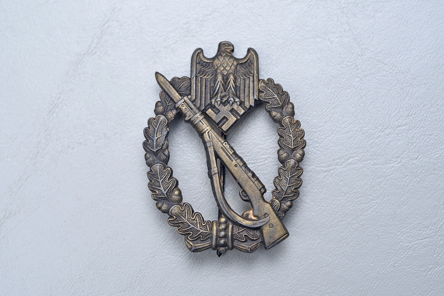 WWII GERMAN INFANTRY ASSAULT BADGE IN BRONZE - MARKED
