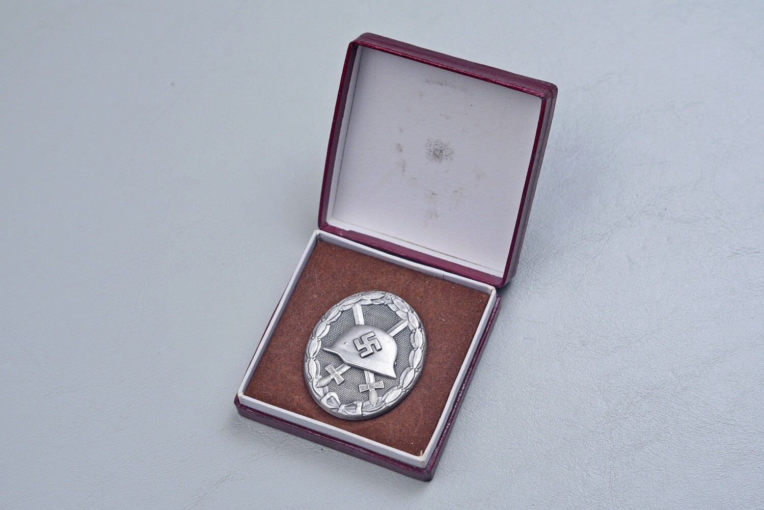 WWII GERMAN 1939 SILVER WOUND BADGE IN BOX
