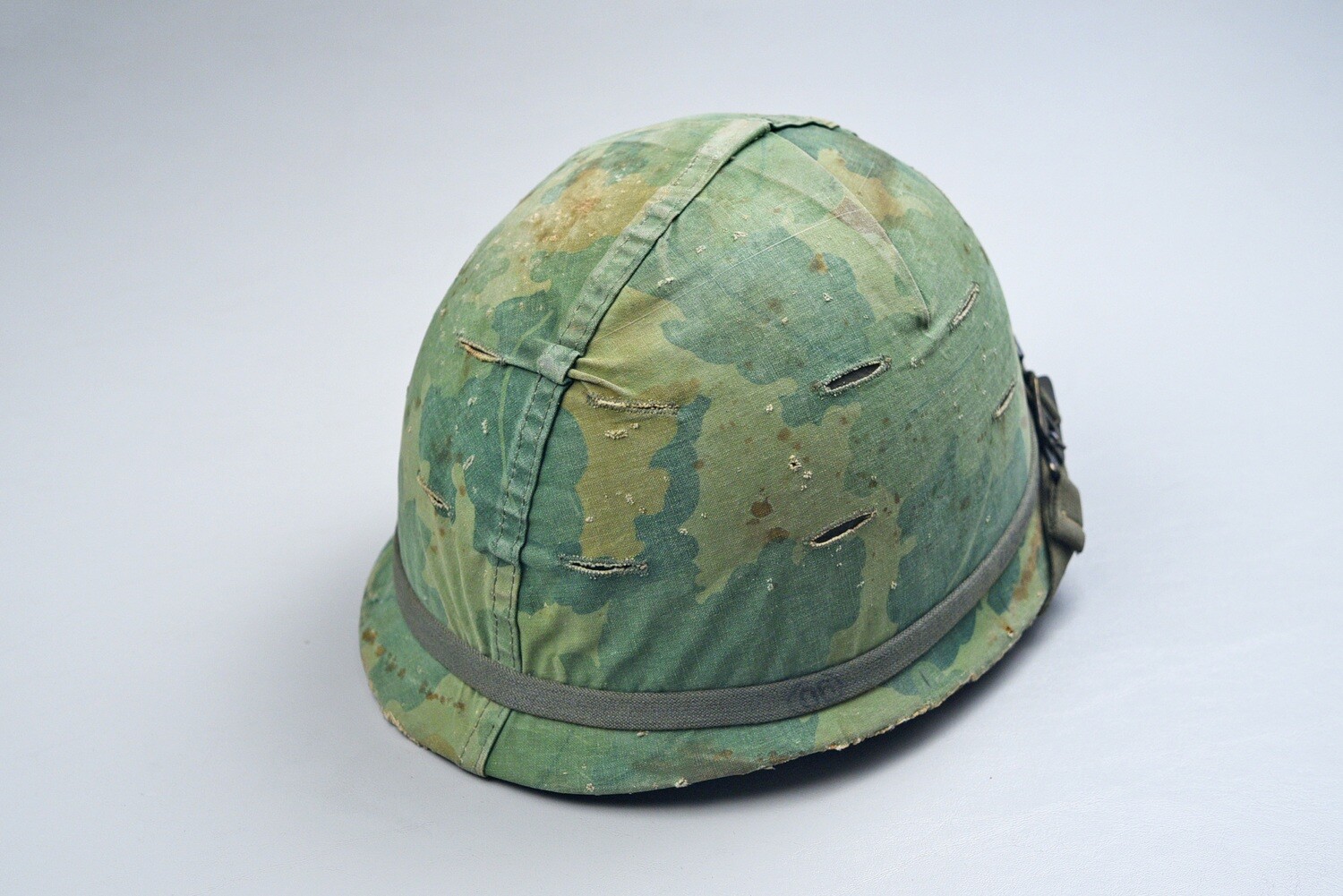 VIETNAM WAR U.S. M1 HELMET w/MITCHELL CAMOUFLAGED COVER - COMPLETE
