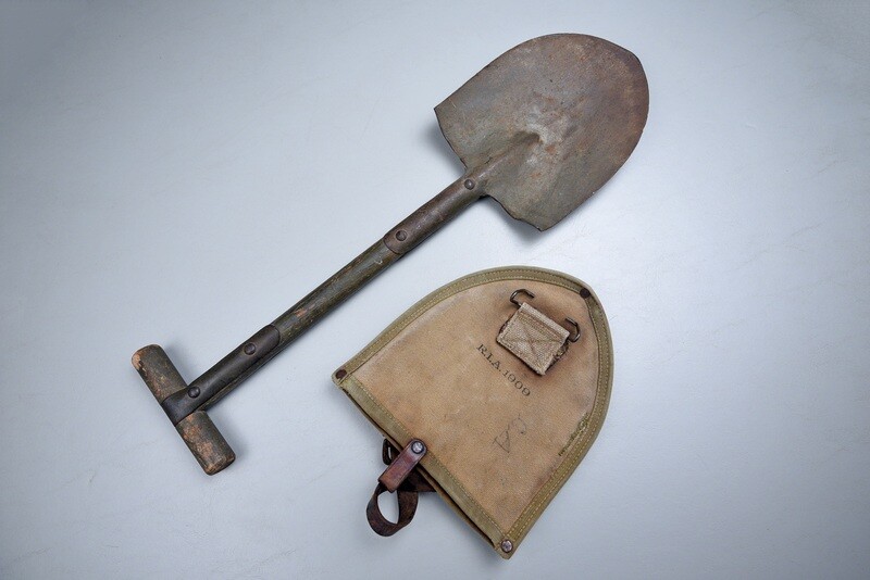 PRE - WWI U.S. M1910 ‘T’ HANDLE SHOVEL w/1909 DATED CARRIER