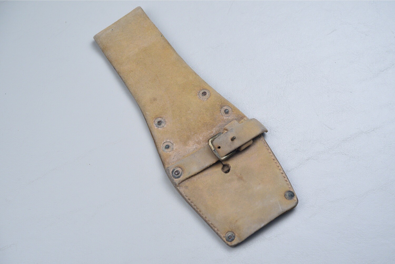 BRITISH VICTORIAN WHITE BUFF LEATHER BAYONET FROG - COMPLETE