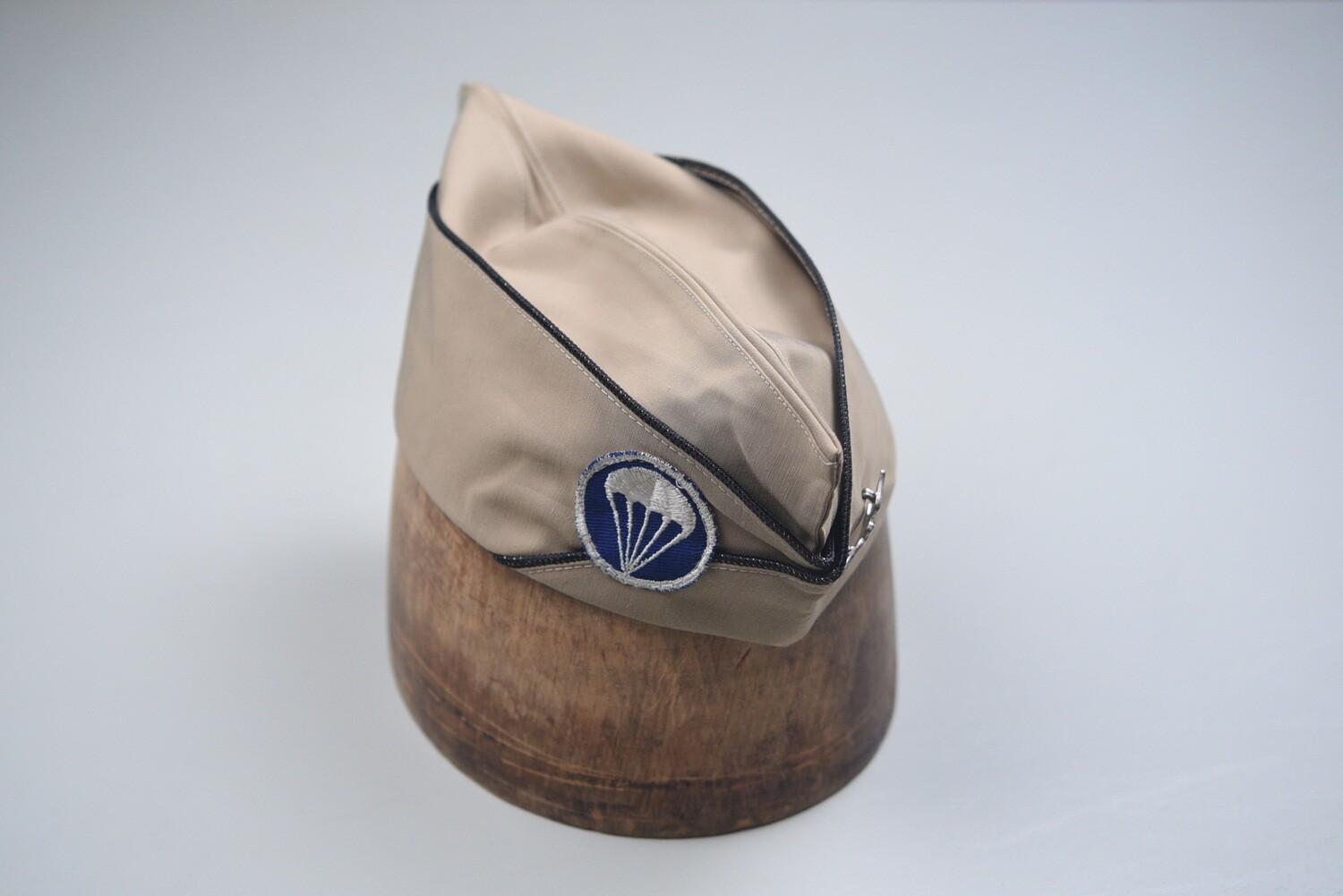 WWII U.S. ARMY AIRBORNE PIR OFFICER&#39;S OVERSEAS CAP - FULL COLONEL