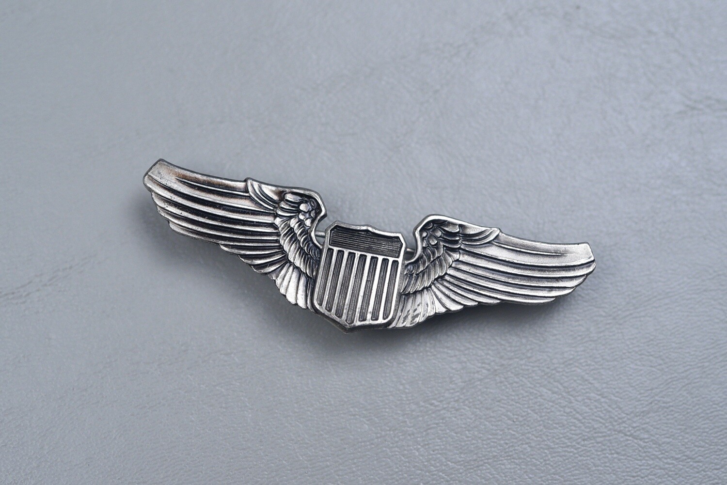 WWII U.S. ARMY AIR CORPS PILOT WING w/SNOWFLAKE BACK – NAMED &amp; DATED