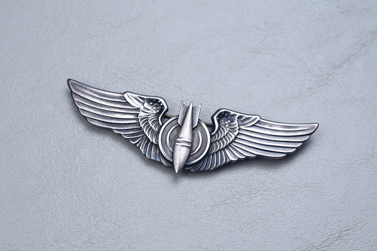 WWII U.S. WWII U.S. ARMY AIR CORPS JUAREZ PATTERN BOMBARDIER WING - STERLING